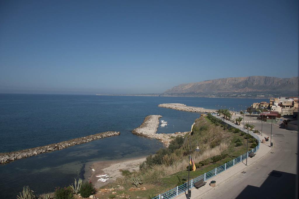 Le Bistro Trappeto Trappeto (Sicily) Esterno foto